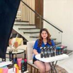 Diane Medina Instagram – Work Work Work 💙

Thank you @luxeorganixph for choosing and trusting me to host your online live event! Thank you also to the LuxeorganixPh Hardworking team! 

#HostingsByDianneMedina