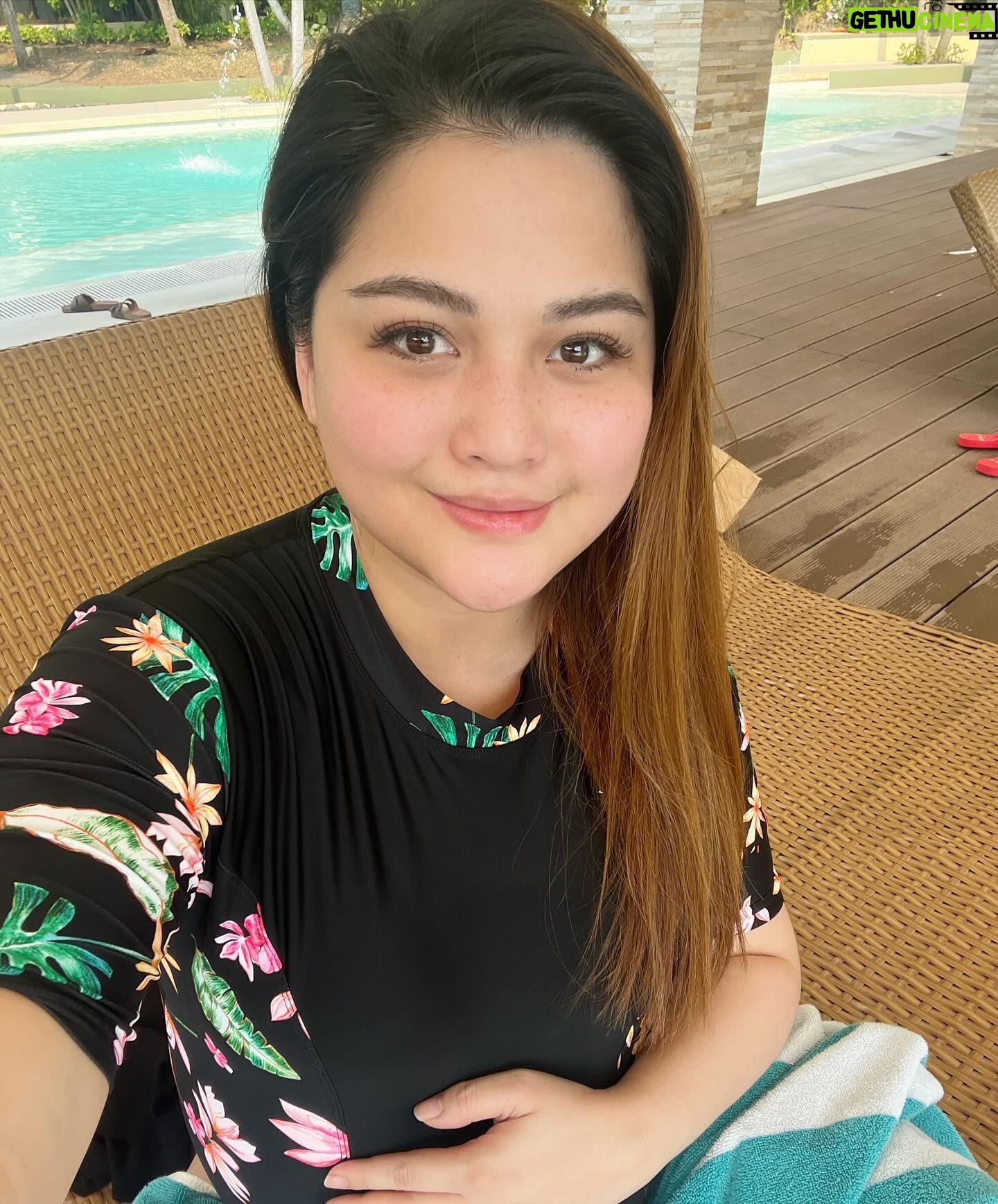 Diane Medina Instagram - Swimming at @picosandshotel.official 😍