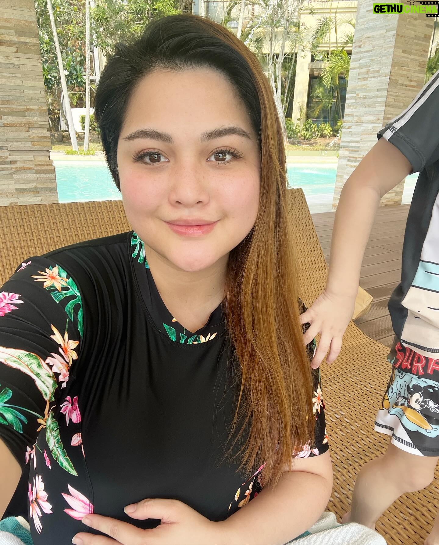Diane Medina Instagram - Swimming at @picosandshotel.official 😍