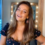 Didem Balçın Instagram - İnstagramın büyülü ve yalan dünyasına fazla kapılmayın. Her konuşanı ciddiye almayın. Sinirlerinizi bozmayın. He he deyip geçin.. Sevdiklerinizi özenle sevin❤️☺️🧿