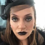 Didem Balçın Instagram - Fatma sahalara dönüyor! Buna hazır mısınız?😂 @cakallarladanss #fatma #servet