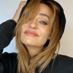 Didem Balçın Instagram – Yeni ay, lodos ve @hanifeozsy 😂❤️
Güneş koruyucuların bazıları gerçekten efsane 😎