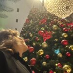Didem Balçın Instagram – Hoş geldin yeni yıl… Ve iyi ki bittin 2023.. Hayatımda olduklarına şükrettiğim tüm sevdiklerime ve 
Herkese sağlık, barış  ve huzur dolu bir yıl diliyorum. Ve canım @ozlemkunduraci Nın bir sözüyle yeni yıla giriş yapıyorum
“Herkesi 2024 e götüremem , bazılarını 2023 te bırakıyorum”😂😂