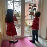 Didem Balçın Instagram – Hoş geldin yeni yıl… Ve iyi ki bittin 2023.. Hayatımda olduklarına şükrettiğim tüm sevdiklerime ve 
Herkese sağlık, barış  ve huzur dolu bir yıl diliyorum. Ve canım @ozlemkunduraci Nın bir sözüyle yeni yıla giriş yapıyorum
“Herkesi 2024 e götüremem , bazılarını 2023 te bırakıyorum”😂😂