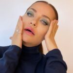 Didem Balçın Instagram - Şubatın son günü 🤪 Ve kaşlarım yine Esmik 😍 @esmerayyildirim ❤️