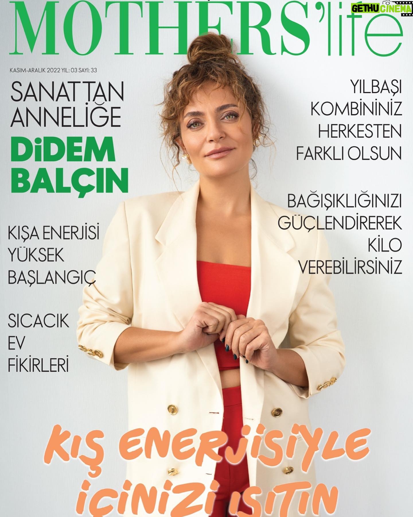 Didem Balçın Instagram - @motherslifemagazine Kasım ve Aralık sayısındayım. Çok keyifli bir çekimle çok güzel sohbet ettik. Tiyatro , sinema , Alican.. Her şeyi konuştuk. Keyifli okumalar❤️ Dergi: @motherslifemagazine Fotoğraf: @cemtalu Styling: @irmakozdener Makyaj: @erkanuluc Saç: @_ridvandeniz Styling asistanı: @meryem_ir29 Menajer: @icontalentofficial ❤️ Basın Danışmanı: @bulentipek @iskitogluferda Mekan: @lemeridienistanbul Ve canım @berfkablan ❤️