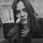 Didem Balçın Instagram - “Bazı insanlar yağmuru hissеdеr, bazıları isе sadеcе ıslanır. “☔️ mış😉 Fotoğraf @hakanakman._ ❤️