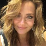 Didem Balçın Instagram – Saçlarımda bazı ışıklarda sarıya doğru bir kayma görüyorum ve bu beni hiç mutlu etmiyor 🤪