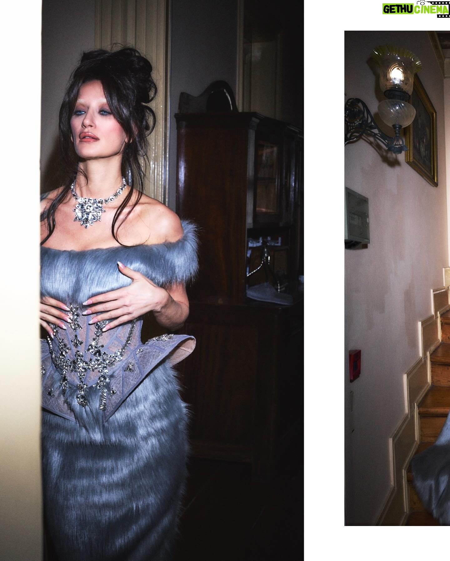 Didem Soydan Instagram - @studiotayfunkaba Photo @erdi_dogan Creative &Styling @dilarakirsanli Makeup @fezialtun Hair @ondertiryaki Hair Asistance @dogukantncr Nails @nailson_nisantasi