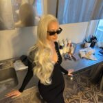 Didem Soydan Instagram - some jerry hall givin by @ondertiryaki & @ondertiryakistudio
