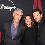 Diego Luna Instagram - Gran noche!!! #Andor The best team ever, soo lucky to be part of this family and so proud for our show!!!