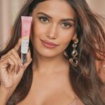 Dimpi Sanghvi Instagram – From instant coverage to SPF protection, Pond’s BB  Cream has been my go-to for all the festivities this wedding season! 🌟 It’s the perfect companion for every bridesmaid! 💖 #ChoteMeethePalKaGlow #PondsCollab #PondsBBCream #Ad #Sponsored
