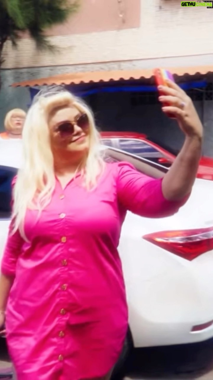 Dinah Moraes Instagram - Vocês acharam mesmo que ela não existia? Essa era a única Barbie que faltava…