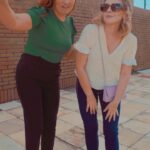 Dinah Moraes Instagram - Não se aperreia não, ao invés de trocar de óculos, vai na @ferroviaeyewear e tenha dois em um! Porque na ferrovia você pode! #ferroviaeyewear #grau #oticaferrovia