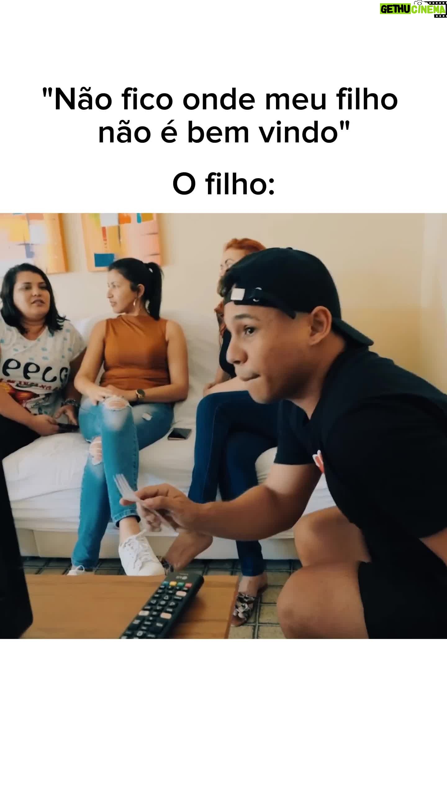 Dinah Moraes Instagram - "Não fico onde meu filho não é bem vindo" O filho: