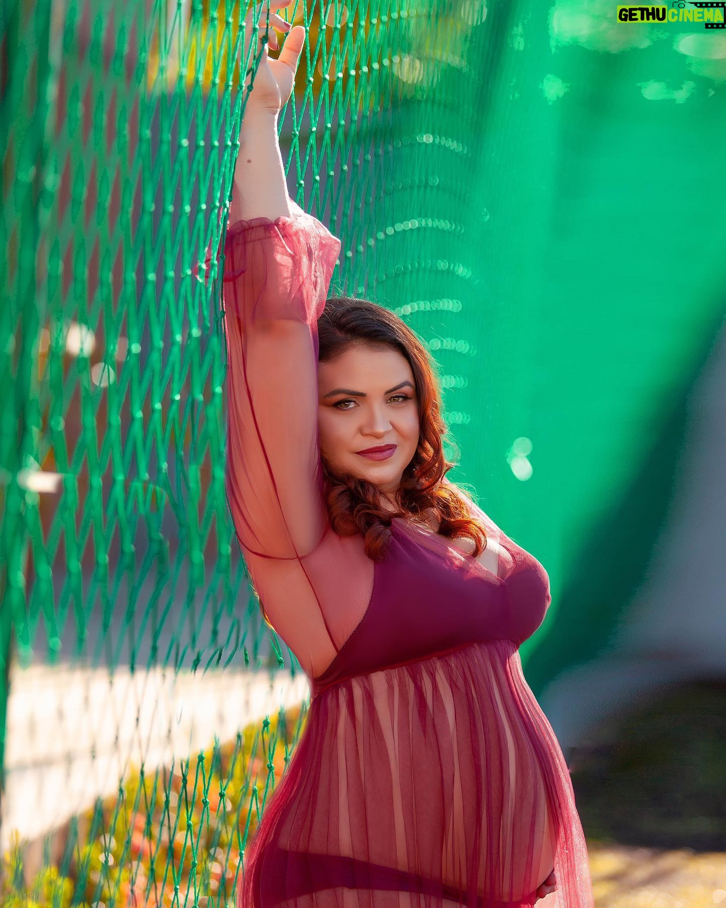 Dinah Moraes - 141.5K Likes - Eu escolhi a @megaphoto.ra pra fazer minhas fotos e nĆ£o me arrependo! Eles arrasaram demais! š«¶š¼š§”