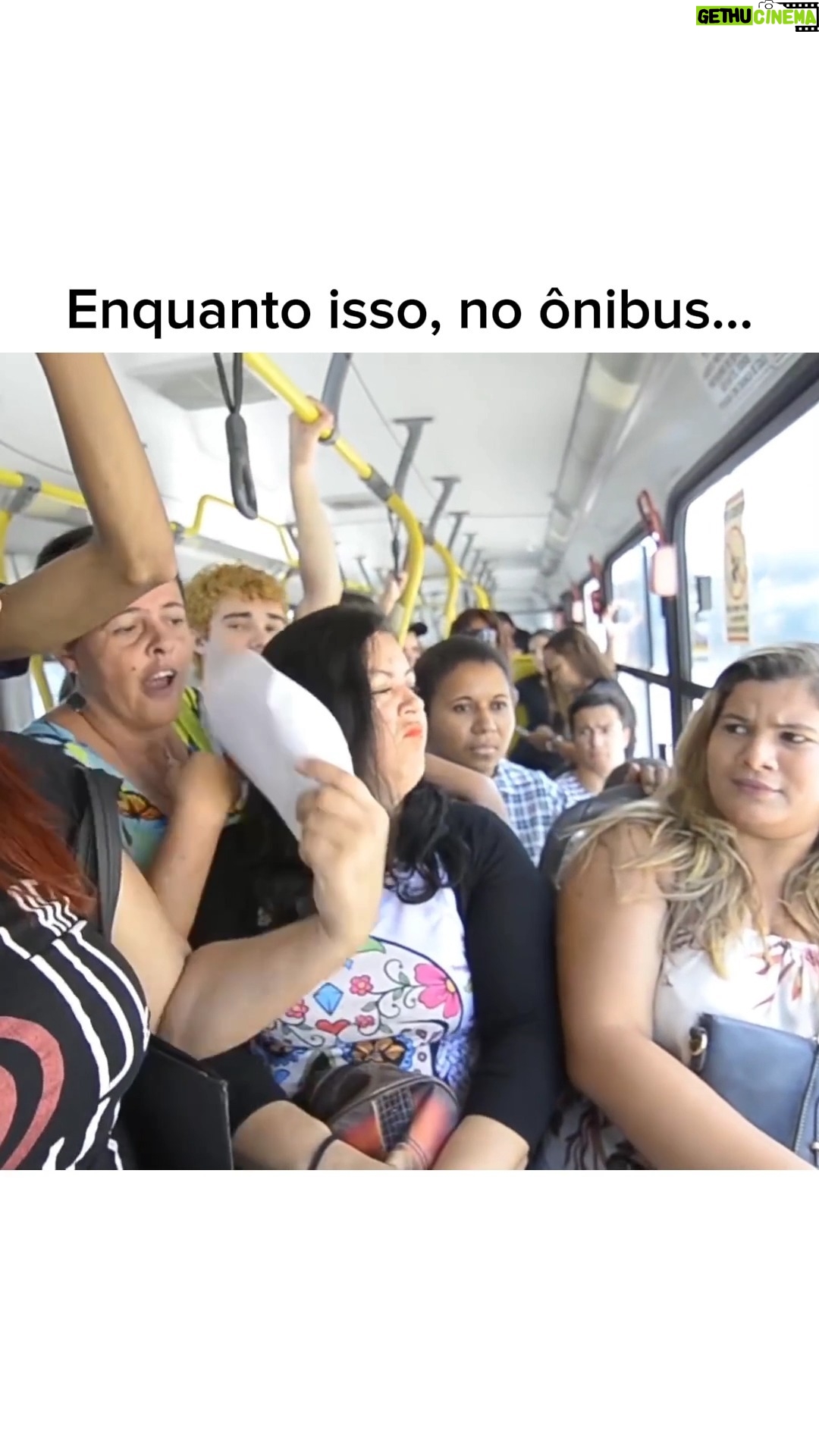 Dinah Moraes - 56.7K Likes - SituaƧƵes de coletivo... #humor