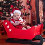 Dinah Moraes Instagram – Feliz natal meus seguidores! Este ano foi maravilhoso para mim, fui mãe pela segunda vez, e olha que bebê lindo Deus me deu! Sou uma mulher muito abençoada pois eu tenho duas riquezas dentro de casa! Nossos filhos são nossa assinatura no mundo. Desejo um Natal cheio de luz e muita paz para vocês! 🎄 🎅 muito obrigada a @megaphoto.ra que como sempre fazem um trabalho incrível!
