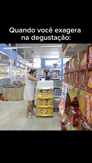 Dinah Moraes Instagram - Degustação! #humor #humorbrasil