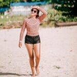 Dita Fakhrana Instagram - Besok senin dan kulitku belum kembali 🥹 📸 @abdillahiml