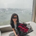 Dita Fakhrana Instagram - Thank you for Birthday vacation love @rinoyosiaki 🤍 Thank you for all wishes guys 🫶🏼 13 going 30 🤍