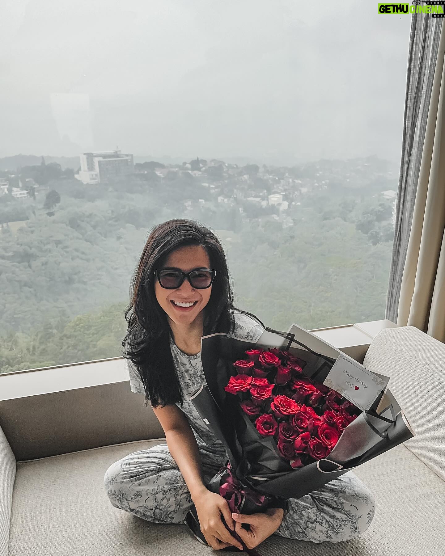 Dita Fakhrana Instagram - Thank you for Birthday vacation love @rinoyosiaki π€ Thank you for all wishes guys π«ΆπΌ 13 going 30 π€