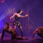 Dita Von Teese Instagram - ✨🎪🐅🐅 Parading a bevy of the finest stars of #burlesque from all over the world @glamonatrix_official ✨🐅Glamour Tigers 🐅✨@toscacyr @laszlomajor 📷 @gianniforaboschi