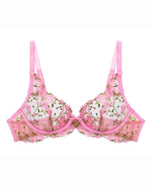 Dita Von Teese Instagram - New @ditavonteeselingerie style Rosewyn, available in up to size 44G at ditavonteeselingerie.com 

📷 @sanchezzalba 
Glam @gregoryarlt @hisvintagetouch