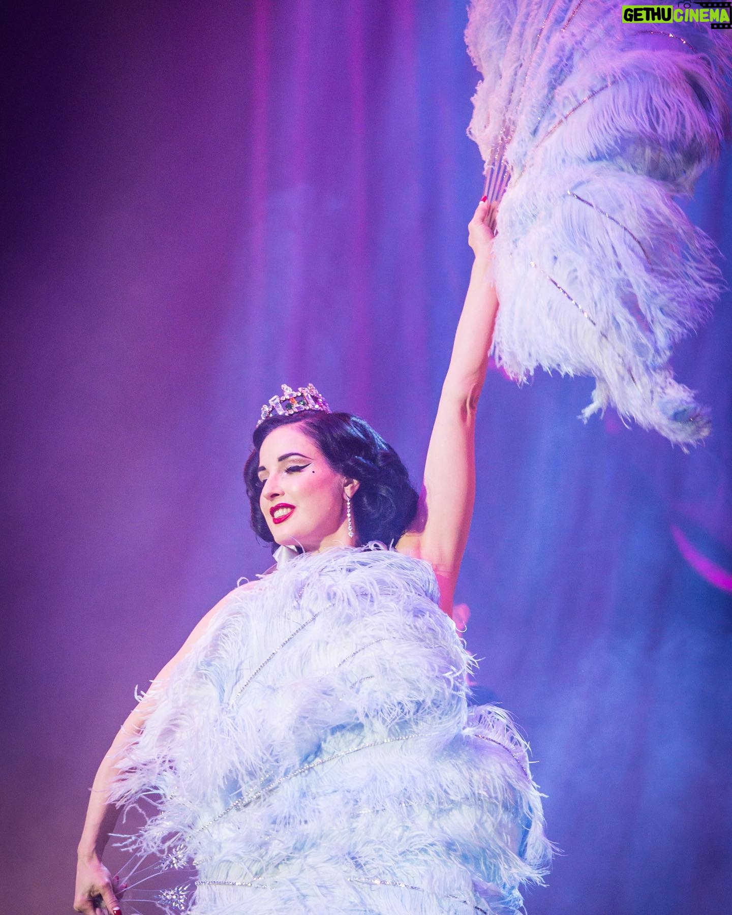 Dita Von Teese Instagram - Final stops on the @glamonatrix_official tour are~ This Thursday 26 May, #Stockholm Cirkus Saturday 28 May, #Oslo Folketeateret 30 May, #Copenhagen Opera House (two shows, 5pm and 8:30pm) 2, 3, 4 June, #Paris Folies Bergère (SOLD OUT) 6 June, #Lille Théâtre Sébastopol 8 June, #Frankfurt Jahrhunderthalle 📷 @francesco_lucia_photography