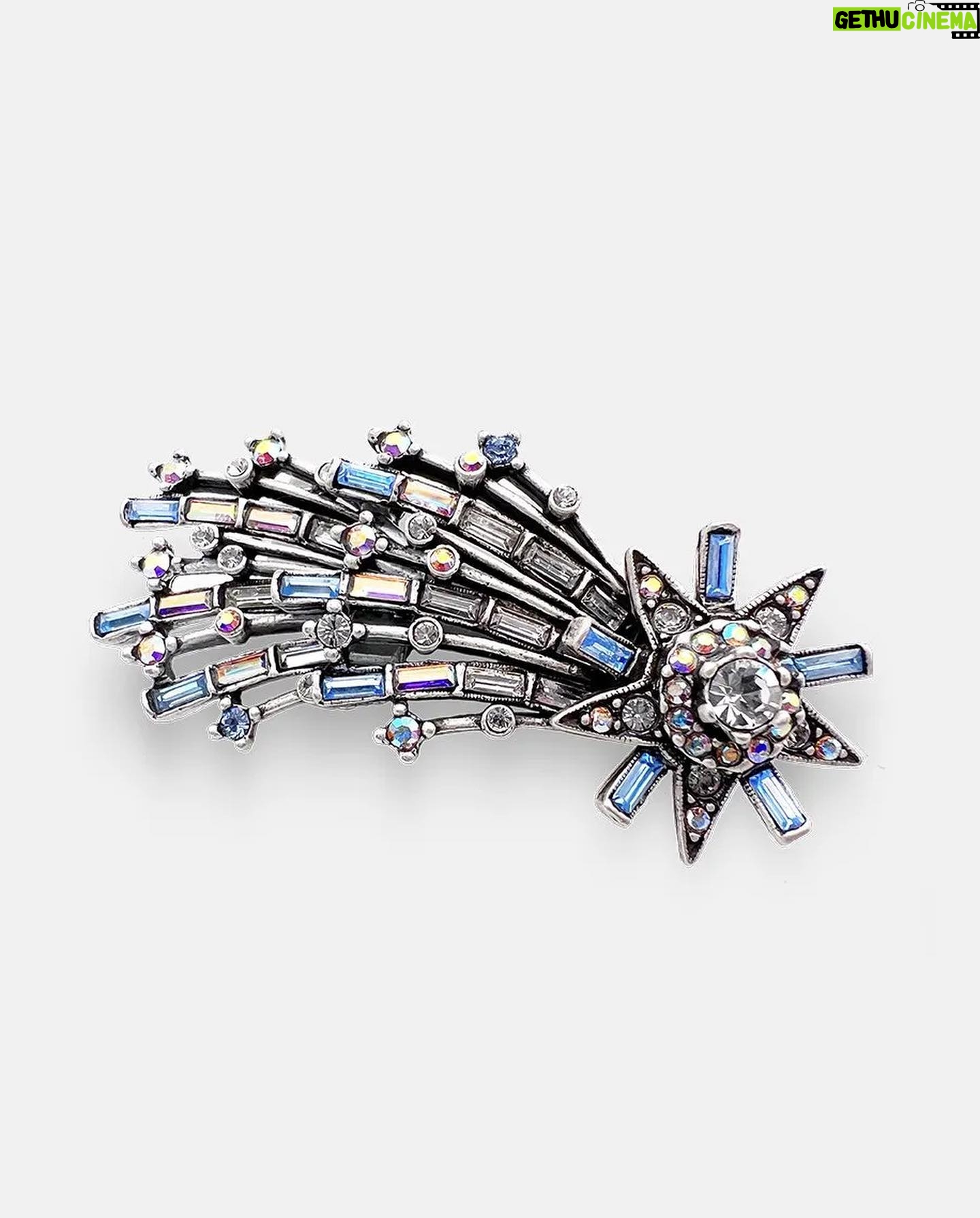 Dita Von Teese Instagram - The latest addition to my signature costume jewelry collection is The Starlette brooch, bracelet and earrings. Theses pieces are made in the USA, and are now available at Teese.us/shop (link in bio) When you order any of these pieces, you will also receive a hand-signed 5 x 7 photo card. If you spend over $300 on anything, we’re sending you the luxurious silk scarf as a gift. 💋💋 Use code holiday20 for 20% off sitewide! Join my Patreon community for and even bigger discount… patreon.com/Ditavonteese 📷 @sanchezzalba