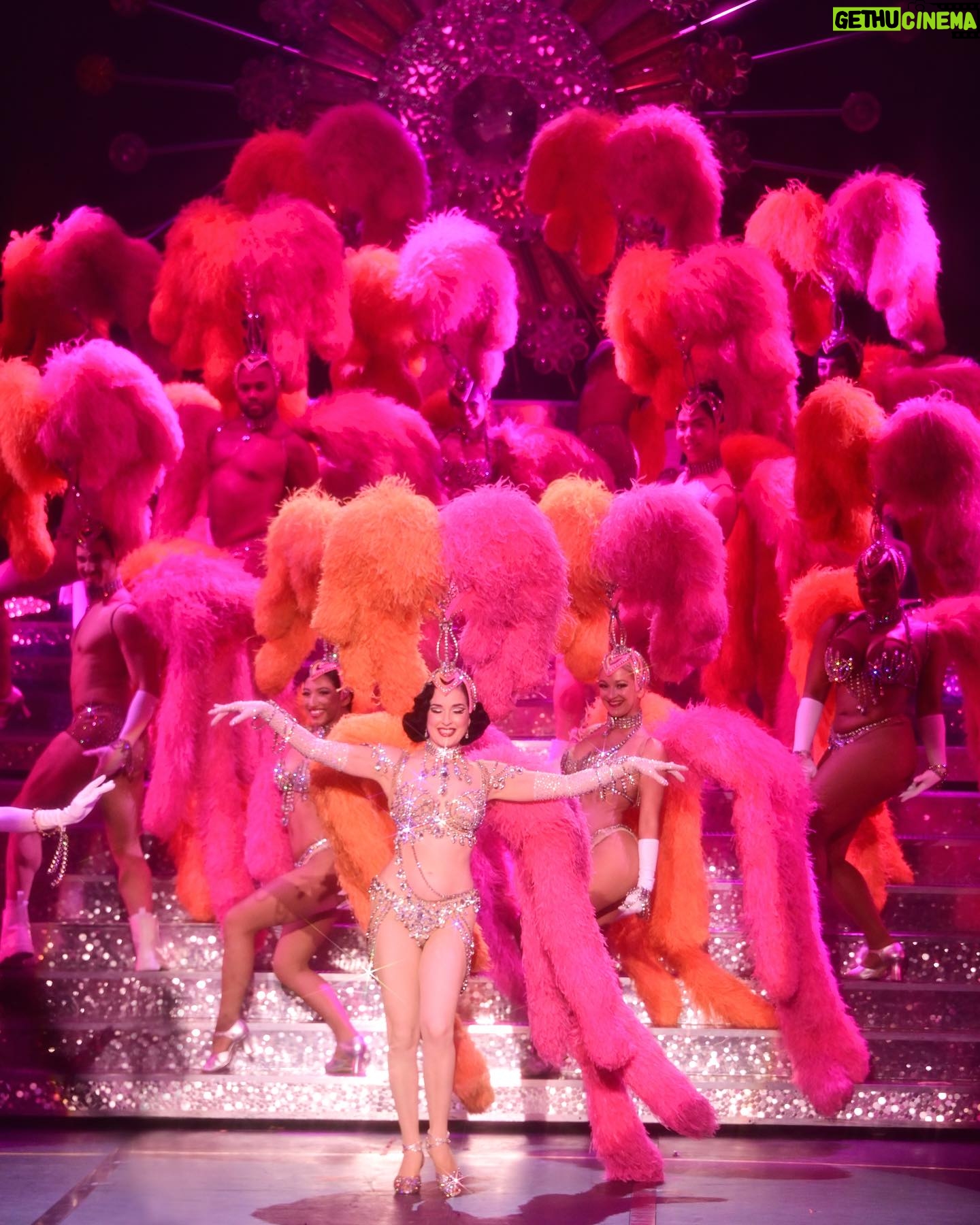 Dita Von Teese Instagram - It’s #DitaLasVegas week 2! Make your plans now to join us here for the most glamorous show in Las Vegas! Ticketmaster.com/ditavegas November 2, 3, 4 November 9, 10, 11 November 24, 25, 26 December 7, 8, 9 December 14, 15, 16, December 28, 29, 30 December 31 ✨🥂New Year’s Eve 🍾 February 15, 16, 17 February 22, 23, 24, February 29, March 1, 2 March 7, 8, 9 March 28, 29, 30, April 4, 5, 6 April 11, 12, 13, April 18, 19, 20 April 25, 26, 27 📷 @fiestabanphoto