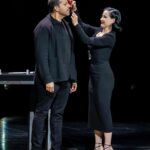 Dita Von Teese Instagram – @davidblaine is sew good!
Ab-sew-lutely the best. 

#davidblaine #LasVegas
📷 @kabikphotogroup
