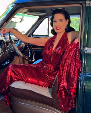 Dita Von Teese Instagram - Merry Christmas🎄💋