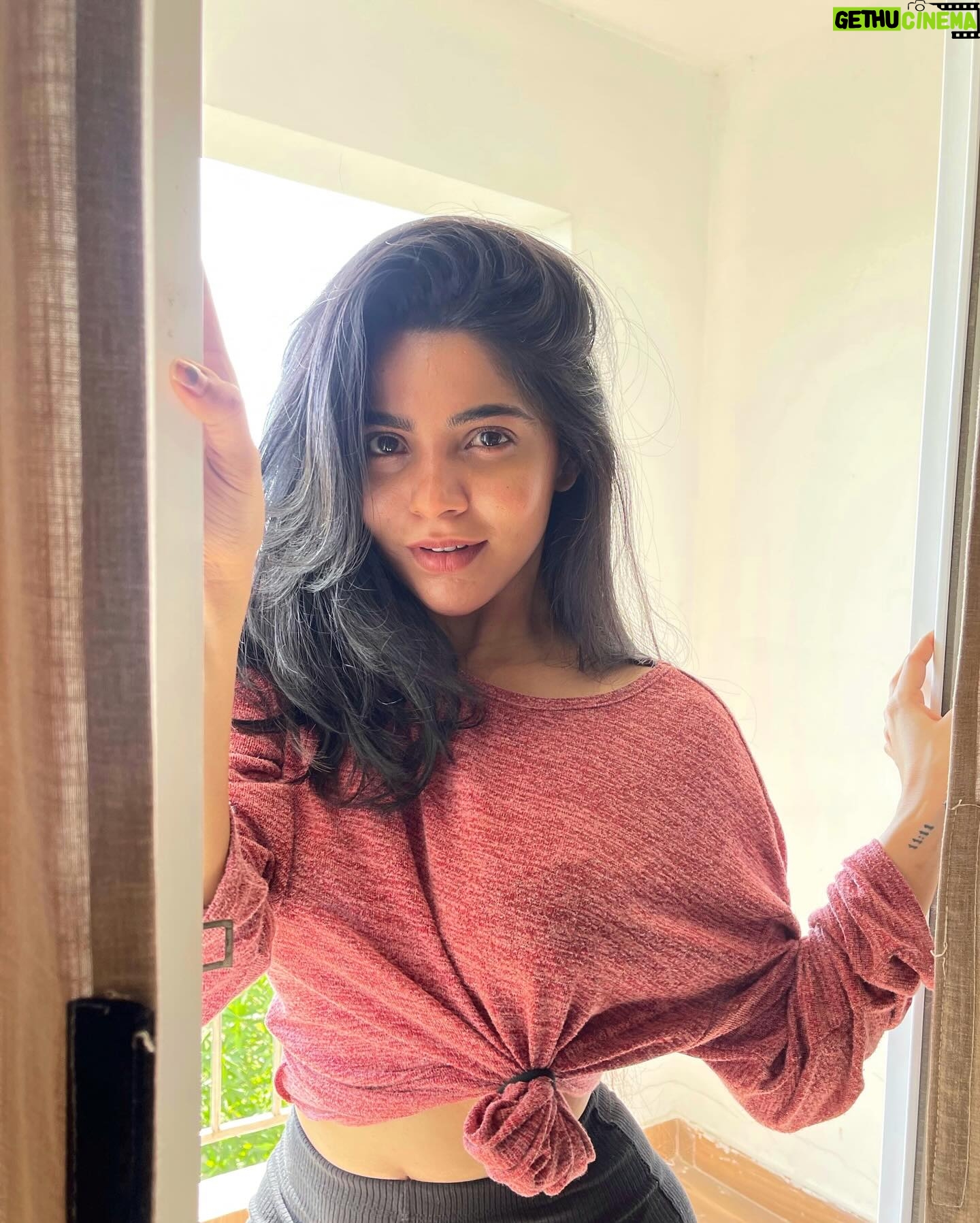 Divya Bharathi Instagram - I Need me a me.