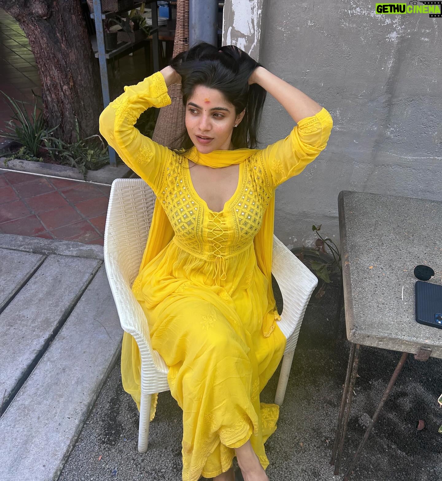 Divya Bharathi Instagram - Life is a blessing 🤍