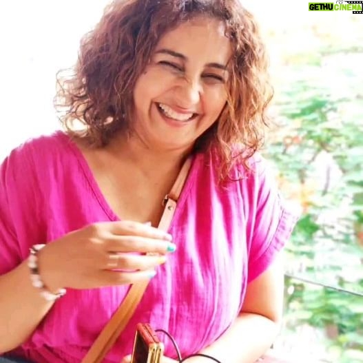 Divya Dutta Instagram - Happy #worldlaughterday !! Thankyou to all those who give me these magical moments...to just laugh heartily..hanste rahein. Dil se.