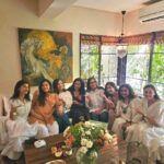Divya Dutta Instagram - Ye wali dosti...bonding...baat cheet..guppein, khana, hasna , share karna..ye khaas hai..bahut khaas..nothing like a gal gang.thankyou for having us @diamirzaofficial ..all love. @azmishabana18 ,the heart of this gang, thankyou for planning..and a big hug to you.lively ladies..@urmilamatondkarofficial @therichachadha @konkona @tannishtha_c @sandymridul . Missed you @balanvidya @tanveaz @shahanagoswami
