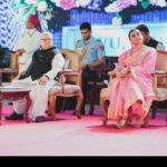 Divya Dutta Instagram - At the @jvwu_jaipur ..with the honorable governor of rajasthan @kalrajmishraofficial for thecwomen achiever awards.. so lovely to have an interactive session with an exciting enthusiatic audience..women, who love you and look up to you.. #gratitude @yogesh_ballan @raasshhmii