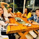 Divyanka Tripathi Instagram - 🚫Baar baar yeh din aaye🚫 Newly invented song for 'get well soon cakes'. #FriendsLikeFamily #GetWellSong