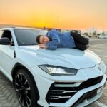 Dmitriy Maslennikov Instagram - Отдыхал, спал, вкусно кушал весь январь! И нашёл идеальное место для сон-часа😂 Ламба не только быстрая, но и удобная😅 теперь понял, почему Егор Крид так ей восхищался! Как вы поняли, последние несколько дней я провёл в Дубайске! Поймал невероятный заряд энергии и теперь готов влетать на YouTube с двух ног! А за эту белую малыху отдельный респект моим друзьям @yofleet