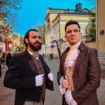 Dmitriy Maslennikov Instagram - Когда у нас с @nikita_sudar вся одежда оказалась в стирке и пришлось выкручиваться😂 чисто в домашнем луке вышли совершить променад по бульварке 🤣