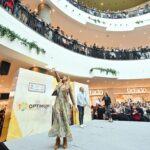 Doğa Rutkay Instagram - Teşekkürler İzmir 🙏🏼♥️ Günüm, haftam güzelleşti … Sizlerle birlikte olmak ve filmimizi birlikte izlemek unutulmaz bir anı oldu… Ayaklarınıza sağlık iyi ki geldiniz🧿💐 #havamuhalefeti @bkmonline @saltandpepperproject iyi ki varsınız🫶🏻 @alisunal