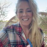 Doğa Rutkay Instagram – Şu güzelimmm havalarda artık çocukları özgür bırakalım ☀️ Bırakalım da nasıl mı bırakalım? 🤔 Tabii ki TCL’in yepyeni çocuk saati MOVETIME MT46 ile 👪 ❤️
Çocuğunuzla anında 4.5G görüntülü görüşme yapabilirsiniz, birebir ya da grup halinde sohbet edip; konum takibiyle çocuğunuzun her an nerede olduğunu görebilir ve oluşturduğunuz güvenli bölge dışına çıktığında uyarı alabilirsiniz. TCL MOVETIME MT46 Akıllı Çocuk Saati’nin mavi, pembe ve siyah olarak 3 rengi var. Aynı zamanda @tclmobiletr Instagram hesabında sizin için bir sürprizzz de var 🎁 Kaçırmayın…
#TCLmobile #INSPIREGREATNESS #MOVETIME #TCLMT46 #işbirliği
@tclmobiletr