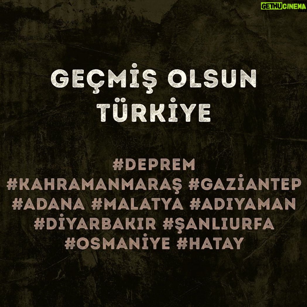 Doğa Rutkay Instagram - tarifsiz bir acı… dilerim az yarayla atlatalım.