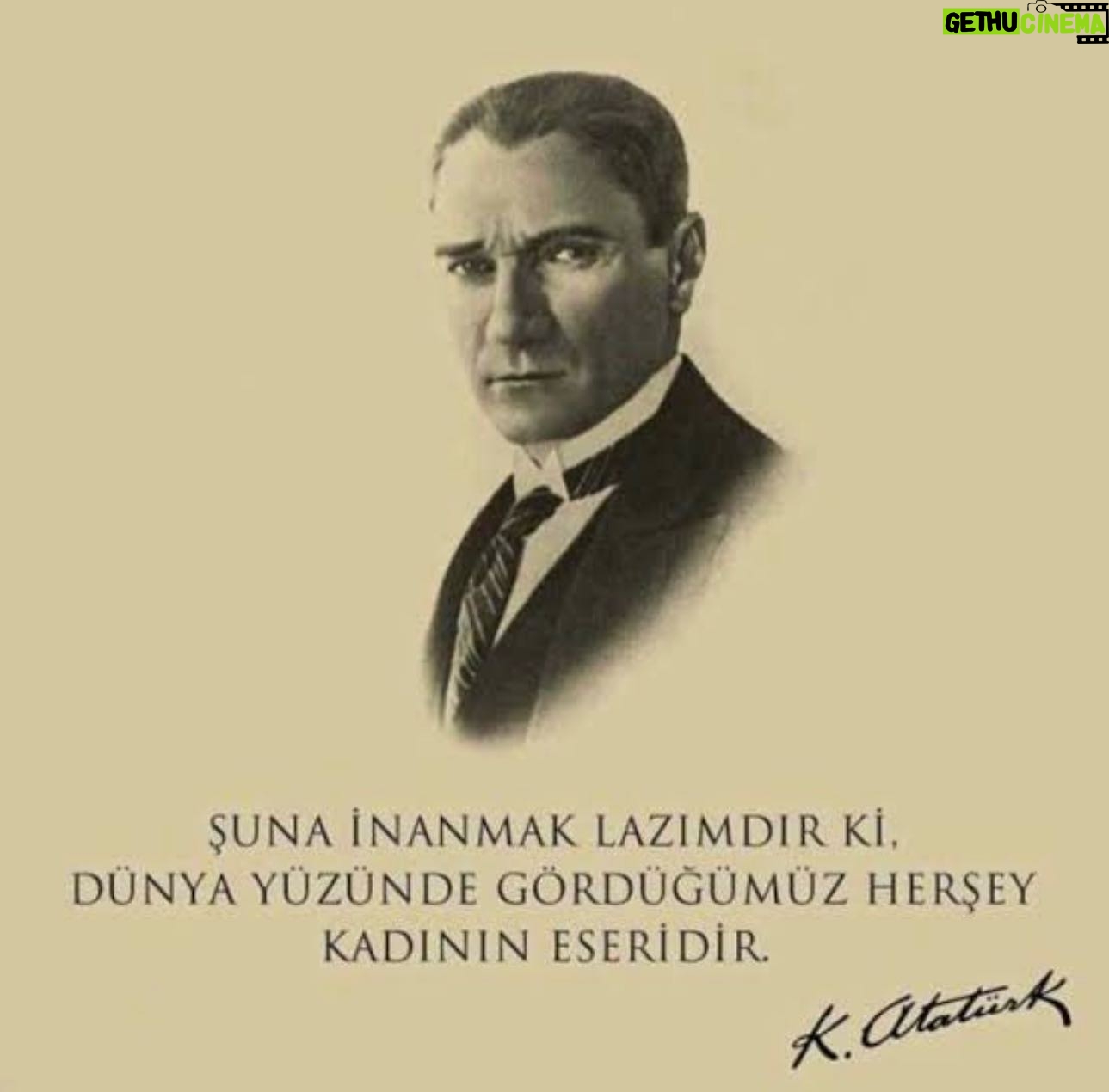 Doğa Rutkay Instagram - Günümüz kutlu olsun🙏🏼💐