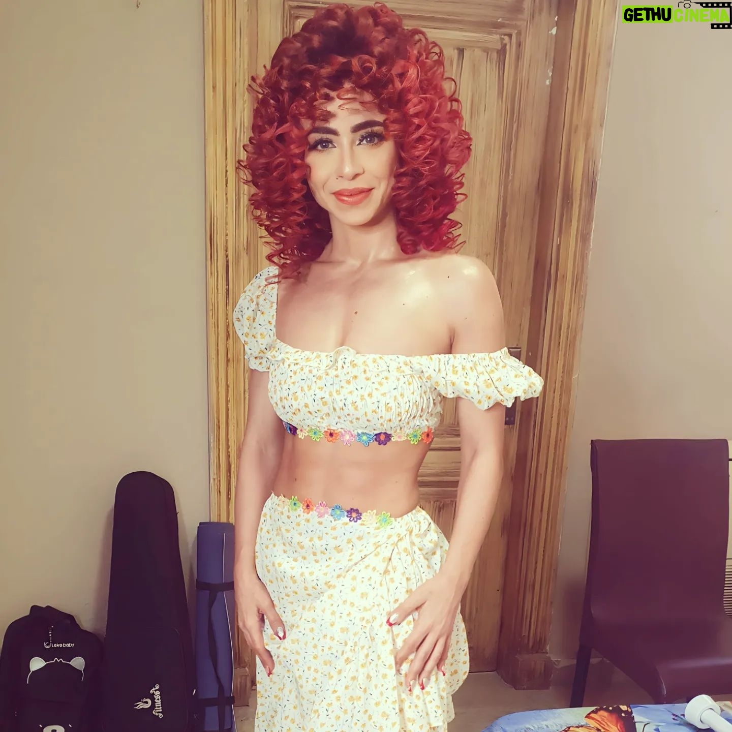 Dolly Shaheen Instagram - Ready .. set ...go كليب #دوللي_ست_البنات قريبا