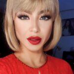 Dolly Shaheen Instagram - La mujer en rojo ❤️❤️❤️❤️❤️ Lady in red 🥰🥰🥰🥰 #يا_حبيبتي_يا_امي #الملكة #دولي_شاهين #دوللي #دولي #دوللي_شاهين #ننه_هو #افراح_و_زينة #حكاية_بنت #الحاجة_داعيالك #queen #dollyshahine #dolly #ninna_hoo #afrahwzina #hekayet_bent