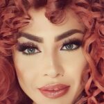 Dolly Shaheen Instagram - It's never late for a very merry Christmas 🎅 🎄 ❤️ and happy new year 🎉 😊 ✨️ كل سنة وانتم طيبين 🍾🍾🍾🍾 #حوش_الدلع #يا_حبيبتي_يا_امي #الملكة #دولي_شاهين #دوللي #دولي #دوللي_شاهين #ننه_هو #افراح_و_زينة #حكاية_بنت #الحاجة_داعيالك #سنة_سعيدة #queen #dollyshahine #dolly #ninna_hoo #afrahwzina #hekayet_bent