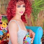 Dolly Shaheen Instagram - كليب #دوللي_ست_البنات بكرا الساعة ٨ مساءا اشتركوا على قناتي عاليوتيوب عشان نتفرج عليه سوا اتمنى يعجبكم