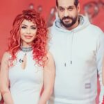 Dolly Shaheen Instagram - It's never late for a very merry Christmas 🎅 🎄 ❤️ and happy new year 🎉 😊 ✨️ كل سنة وانتم طيبين 🍾🍾🍾🍾 #حوش_الدلع #يا_حبيبتي_يا_امي #الملكة #دولي_شاهين #دوللي #دولي #دوللي_شاهين #ننه_هو #افراح_و_زينة #حكاية_بنت #الحاجة_داعيالك #سنة_سعيدة #queen #dollyshahine #dolly #ninna_hoo #afrahwzina #hekayet_bent